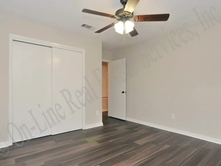 701 Balcones Dr #64 — Photo 7