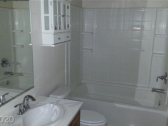 5th image of 117 Whitney Breeze Ave