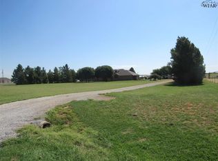 2445 Harmony Rd, Iowa Park, TX 76367