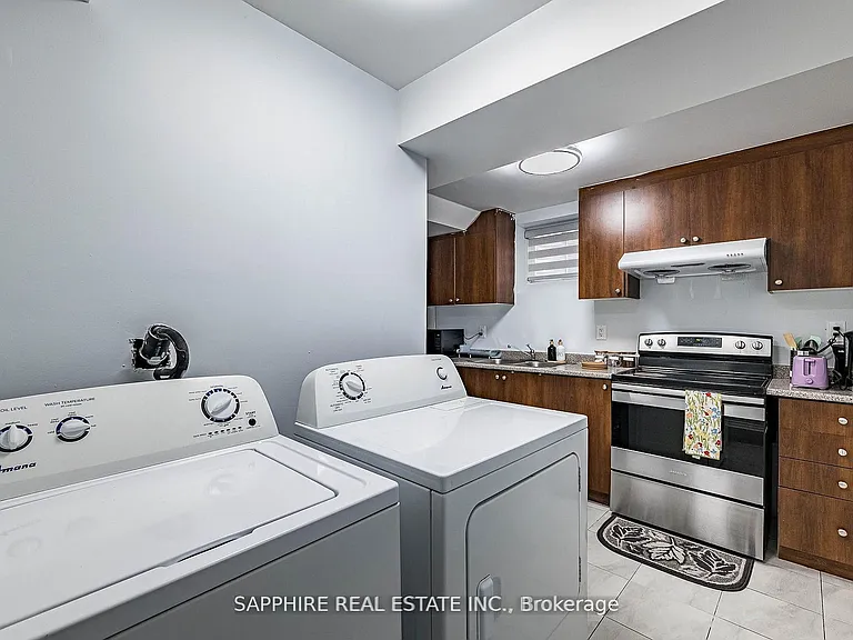 325 Trudeau Dr #BASEMENT — Photo 10