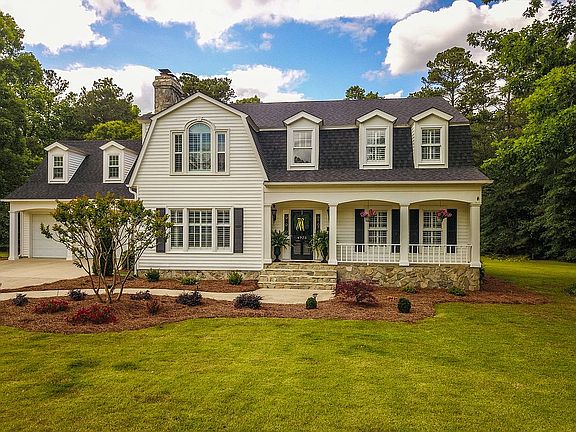 4th image of 4935 White Oak Dr