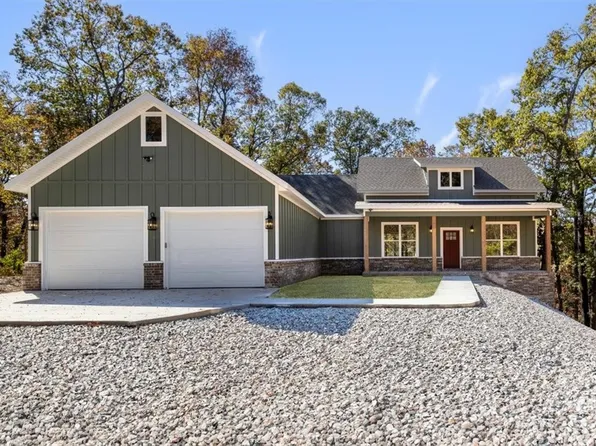 14431 Horseshoe Ln, Rogers, AR 72756
