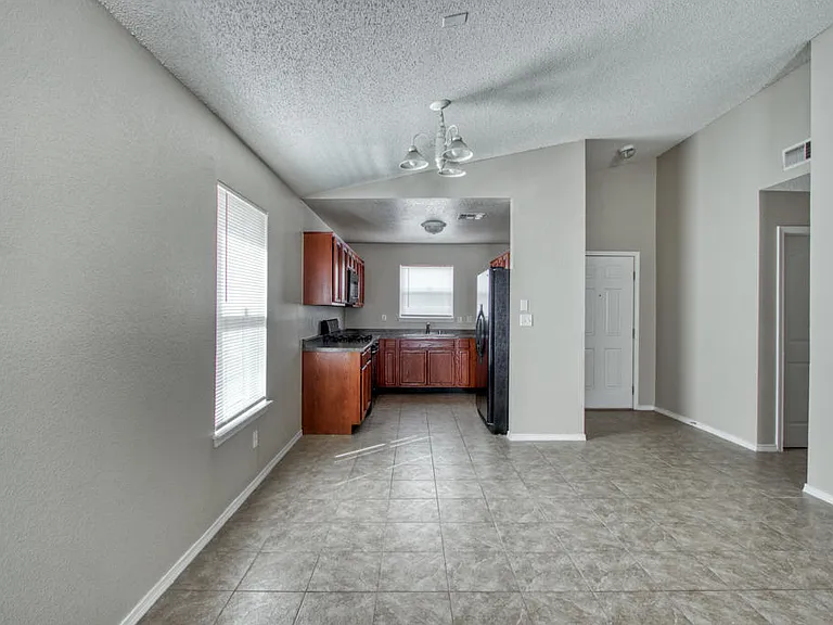7328 Sachet Cliff Dr — Photo 9