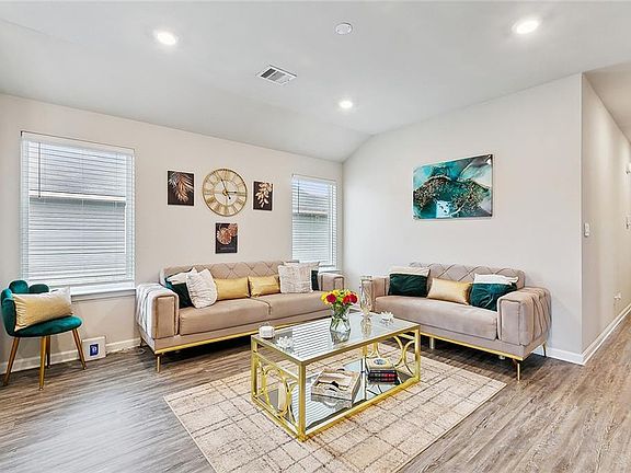 3rd image of 12603 Orchid Ln