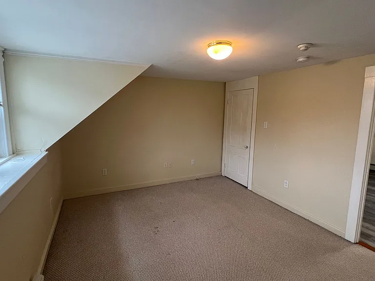 122 Lafayette Rd — Photo 20
