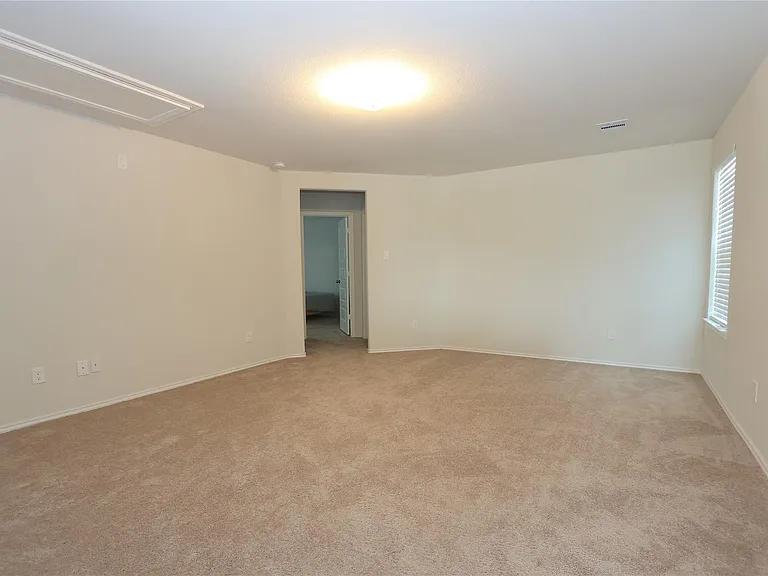 4406 Mooring Cove Ct — Photo 8