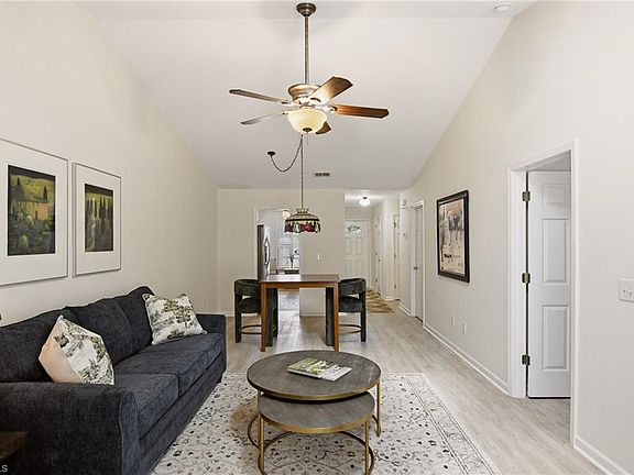 4th image of 2140 Weststone Rd #140