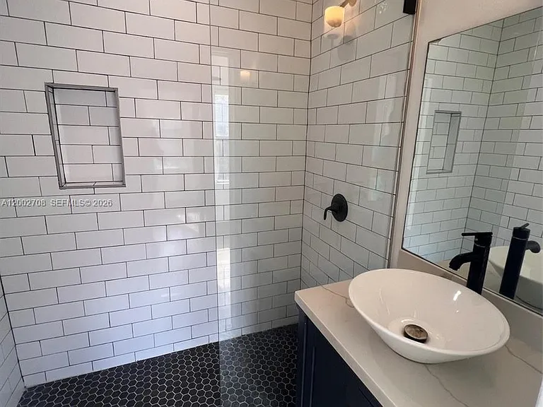 2272 SW 11th Ter — Photo 10