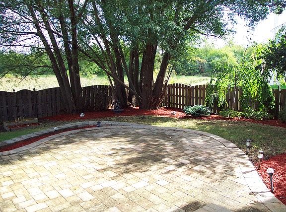 4th image of 783 Cameron Dr