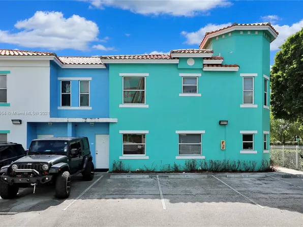 1575 N Treasure Dr #5, North Bay Village, FL 33141