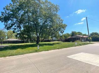 18 Munchus St, Waxahachie, TX 75165