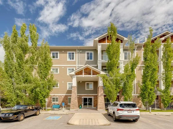 304 N Cranberry Park SE #106, Calgary, AB T3M 1W2