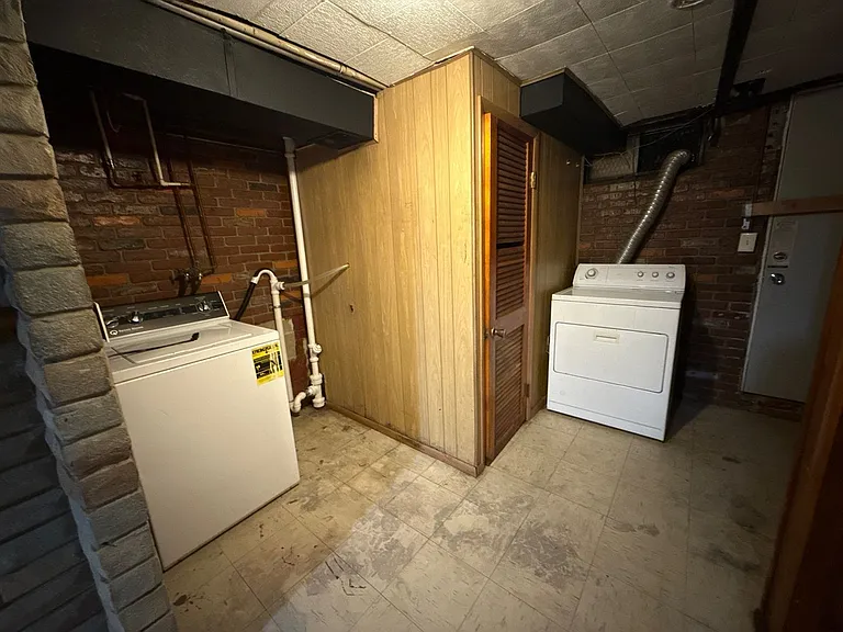 333 N Grantley St — Photo 9
