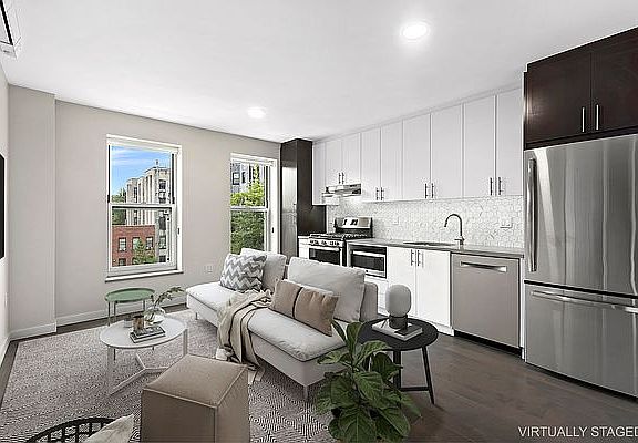 5th image of 639 E 9th St APT 2A