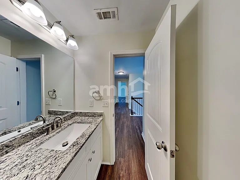 729 Rolling Downs Dr — Photo 14