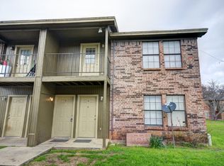 1912 Bernice St APT C, Haltom City, TX 76117