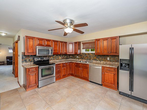 2nd image of 14 Scott Dr