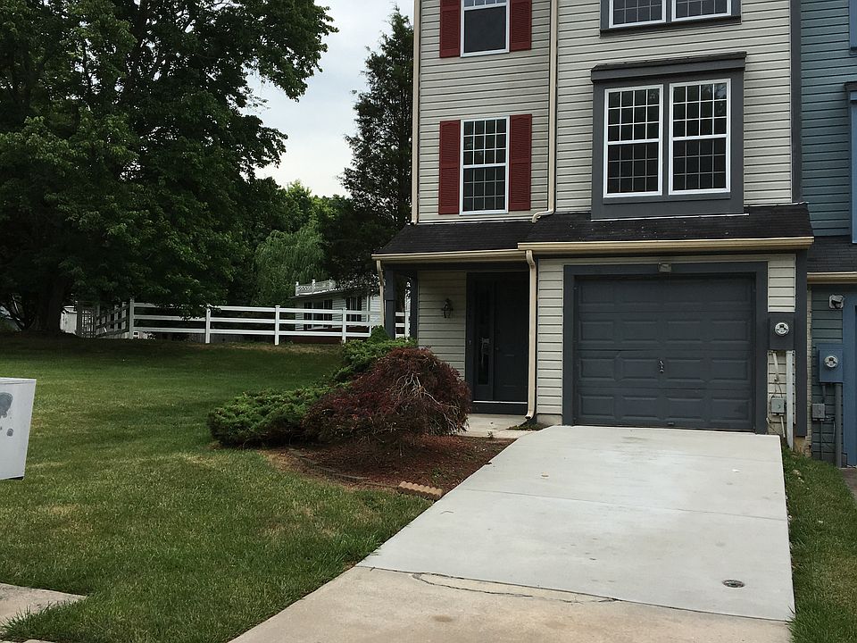 One car garage