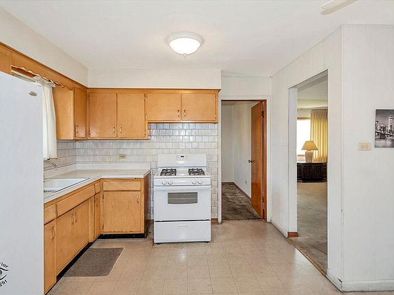 4th image of 10816 Plahm Ct