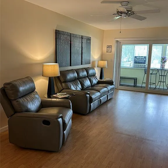 3900 Roxane Blvd #8B — Photo 10