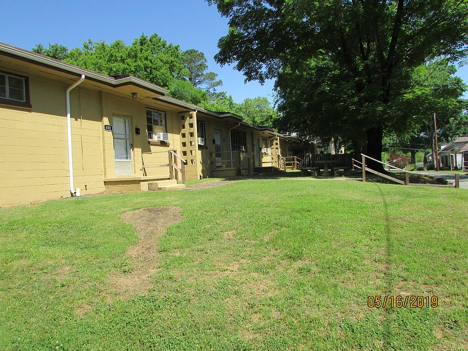 1st image of 406 Traver Ave