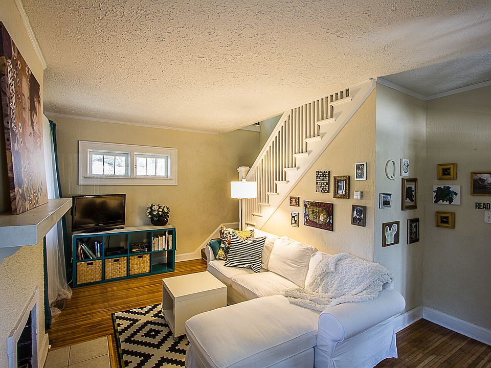 1st image of 3523 Balsam Ave