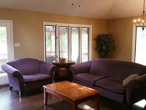 4th image of 6545 Green Hill Dr
