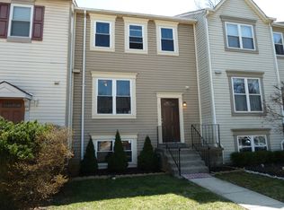 35 Kinsman View Cir, Silver Spring, MD 20901