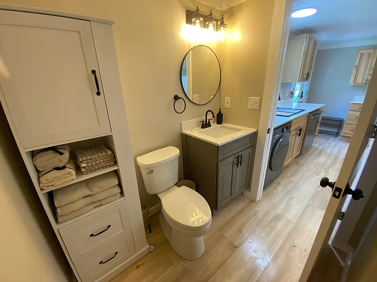 9100 Main St #6 — Photo 9