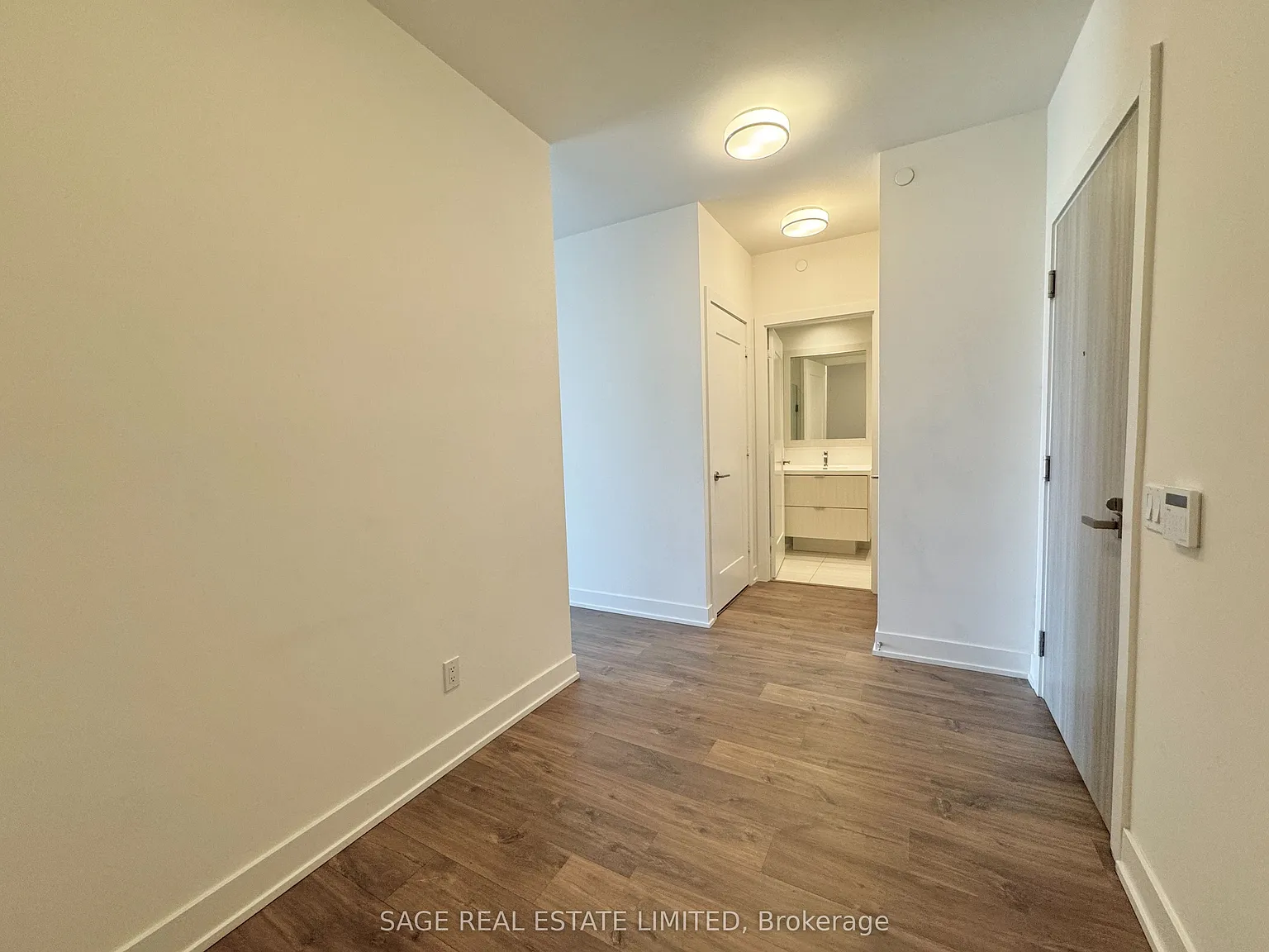2 bed, $2,800 — Photo 3