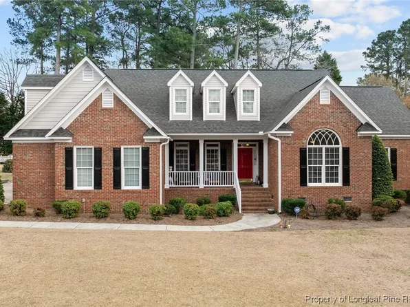 5517 Labrador Dr, Hope Mills, NC 28348