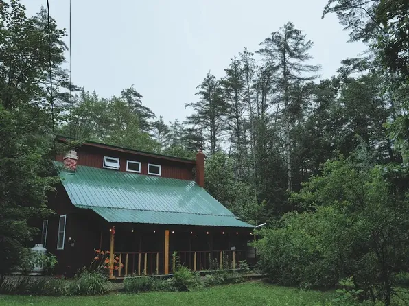 30 Millbrook Road, Grafton, NH 03240