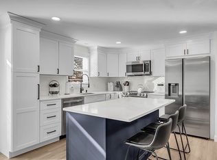 35 Riverdale Ave, Tewksbury, MA 01876