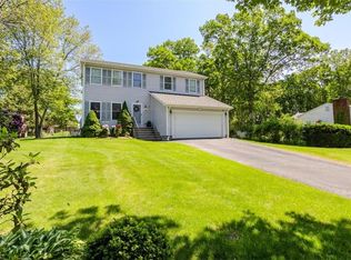 46 Lincoln Dr, Johnston, RI 02919