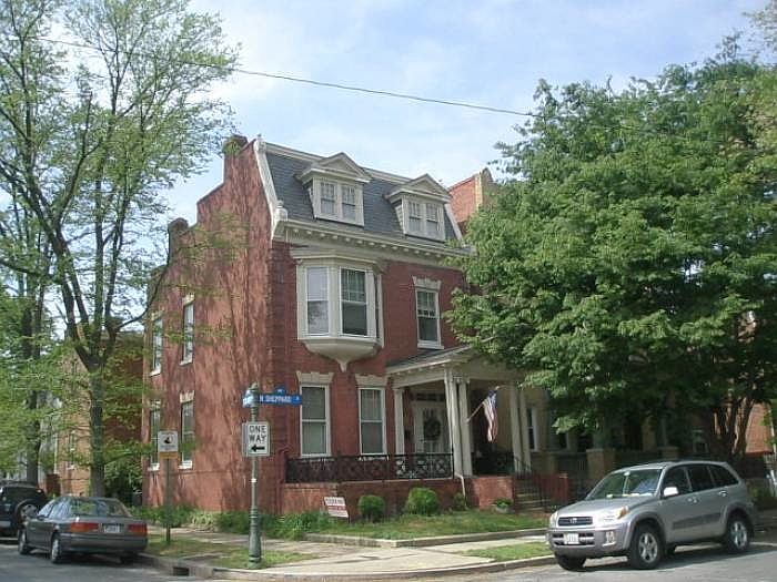1st image of 400 N Sheppard St