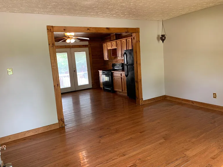 3640 Niles Dr — Photo 6