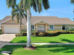 212 Windbrook Ct, Marco Island, FL 34145