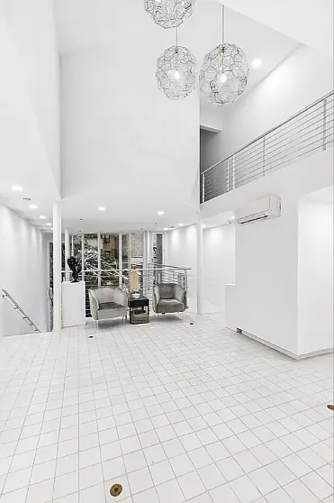 22 E 81st St #GD — Photo 6