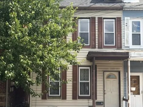 17 S Pine St, Marietta, PA 17547