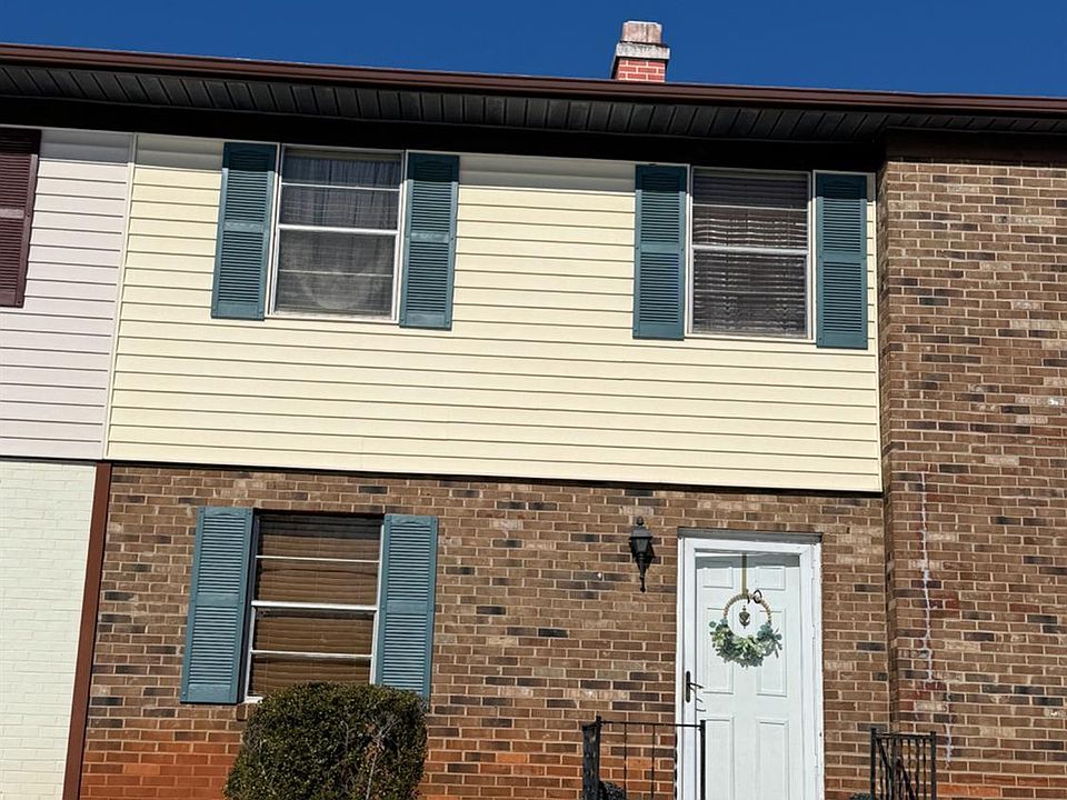 1st image of 10 Midland Ave