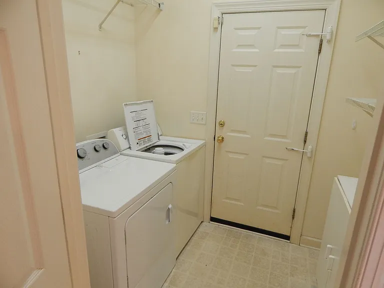 4315 Stratton Village Ln — Photo 19