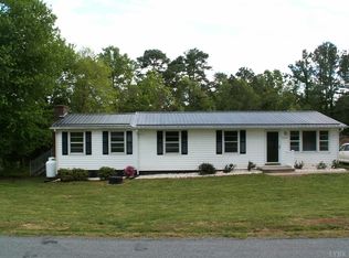 6005 Dews Rd, Hurt, VA 24563