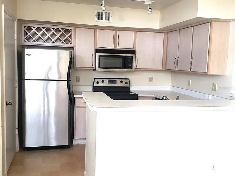 7280 Westpointe Blvd #831 — Photo 10