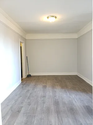 Rented by Signature Property Realty | media 32