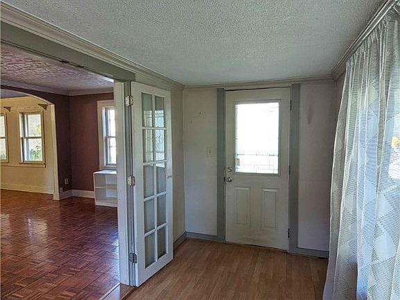 2nd image of 3414 W 137th St