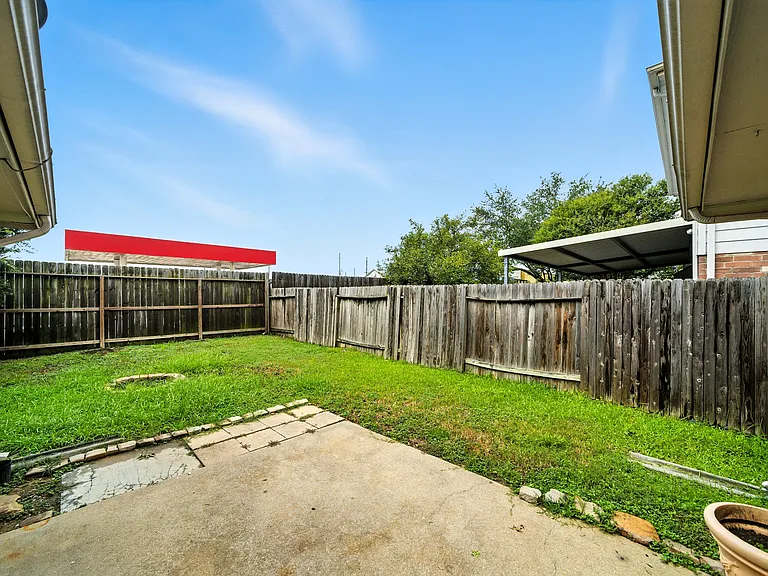7022 Meadow Hawk Ct — Photo 15