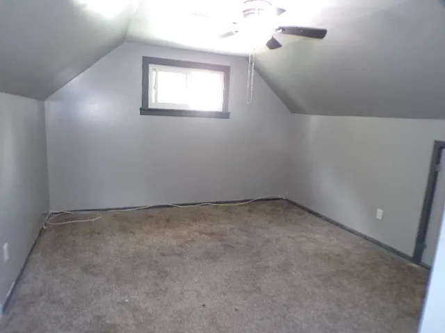 4047 Powell Ave — Photo 6