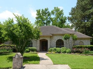 2307 Pleasant Creek Dr, Kingwood, TX 77345
