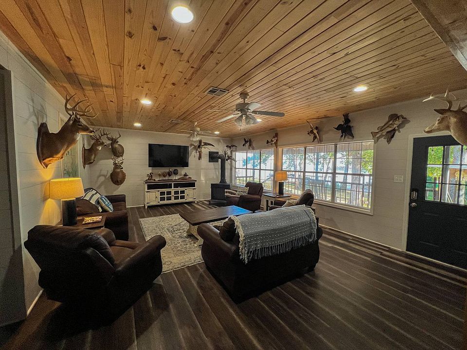 1st image of 116 Larkspur Cir