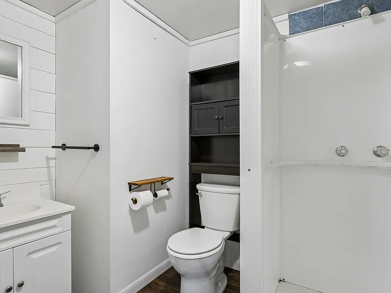 1023 Highland Ave — Photo 9